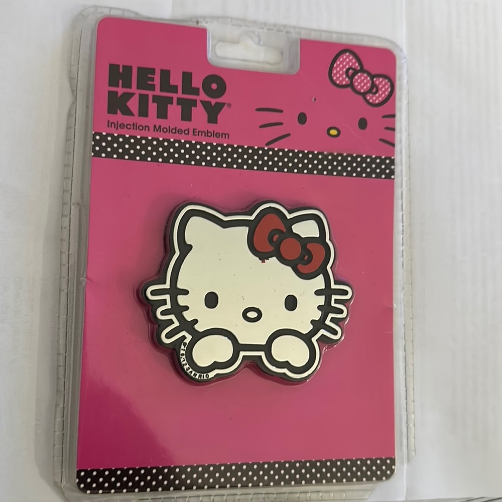 BNWT Hello Kitty Emblem